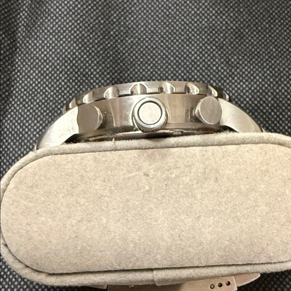 FOSSIL JR1353 Quartz Watch - Picture 2 of 5